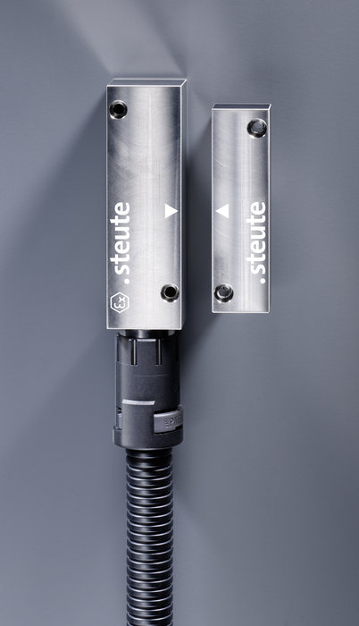 Sensores magnéticos de tipo RC 2580: sensores magnéticos extremamente robustos e compactos